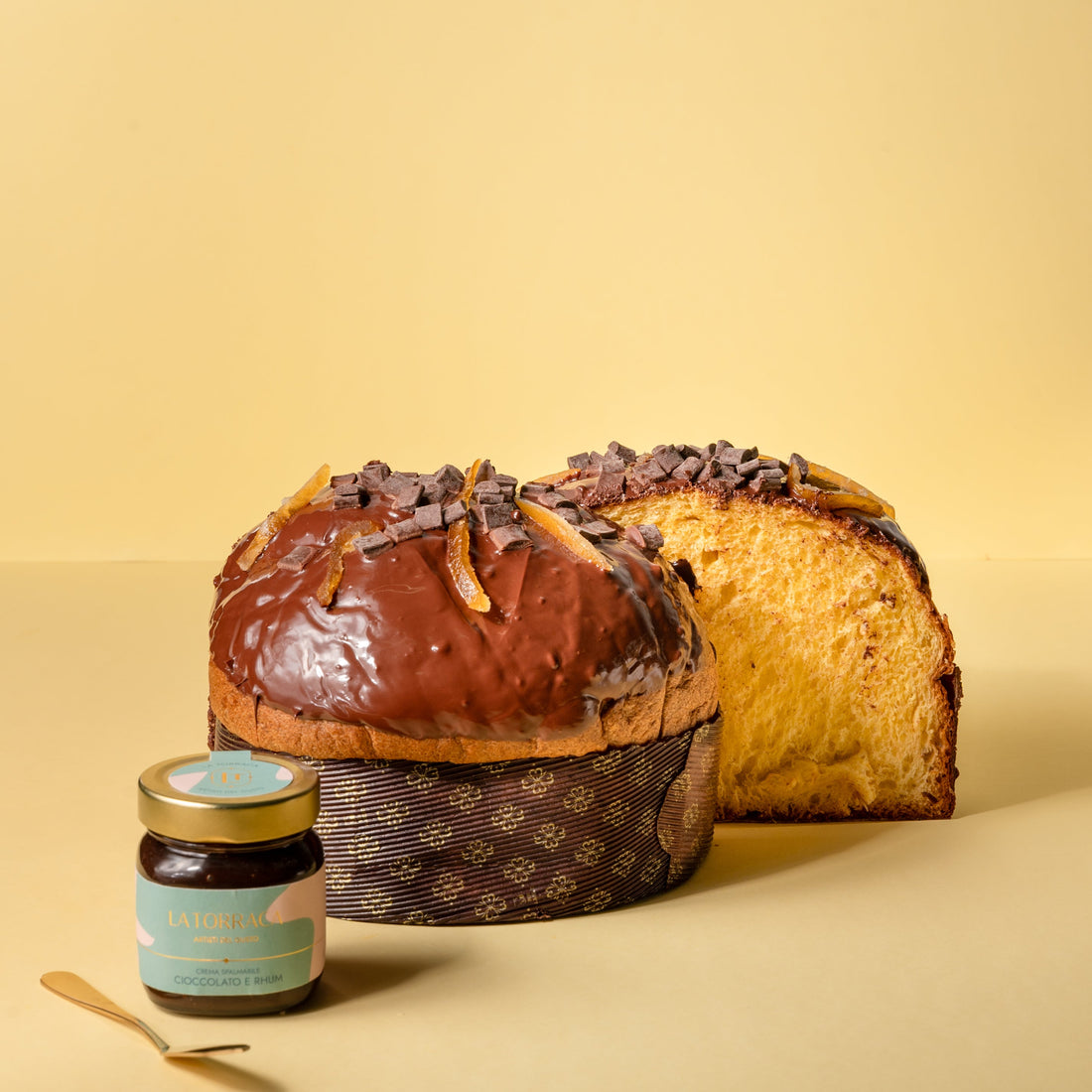 Panettone Cioccolato Fondente Arancia & rhum ( con barattolo cioccolato al rhum ) 1,2KG.