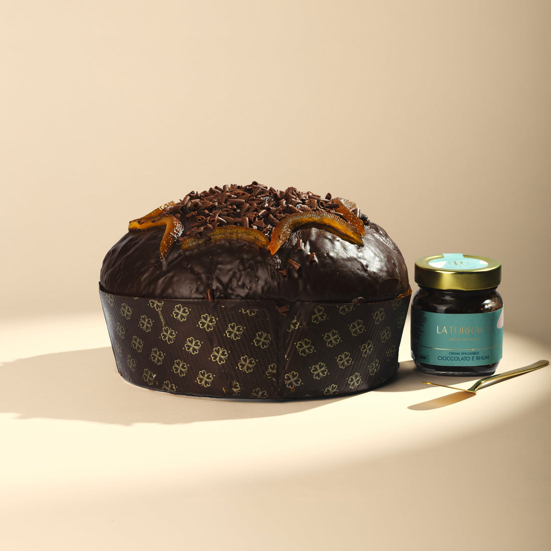 Panettone Cioccolato Fondente Arancia & rhum ( con barattolo cioccolato al rhum ) 1,2KG.