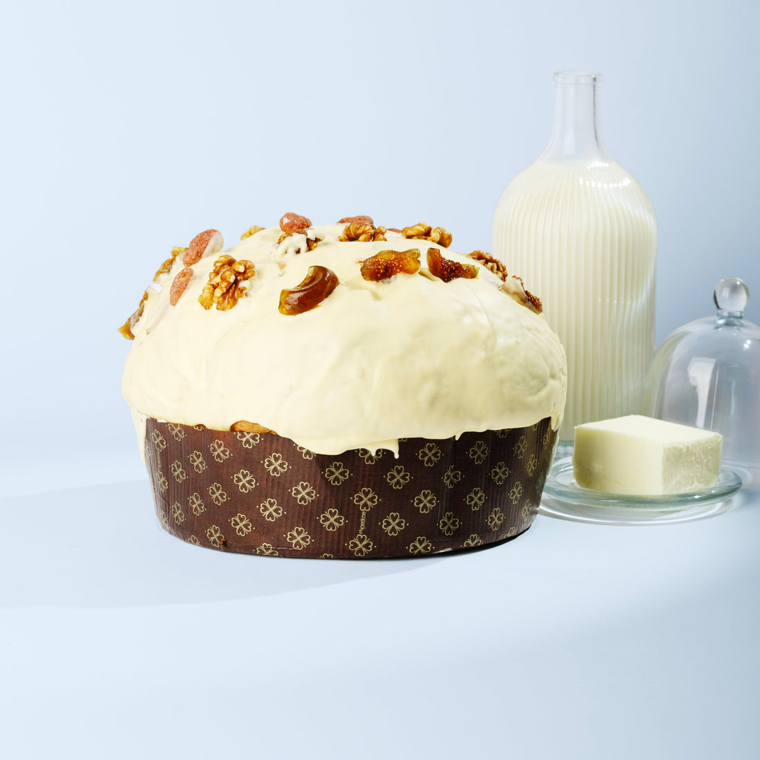 Panettone Di Bufala Fichi Noci e Mandorle Pralinate 1,2 kg.